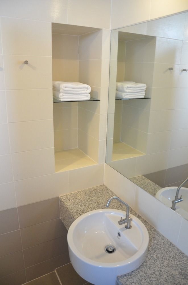 LKP Apartamento Kanchanaburi Exterior foto